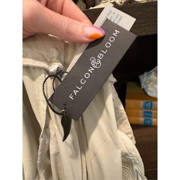 NWT Falcon & Bloom x Gold Hawk Cream Lace Pants Size Medium - Picture 9 of 10